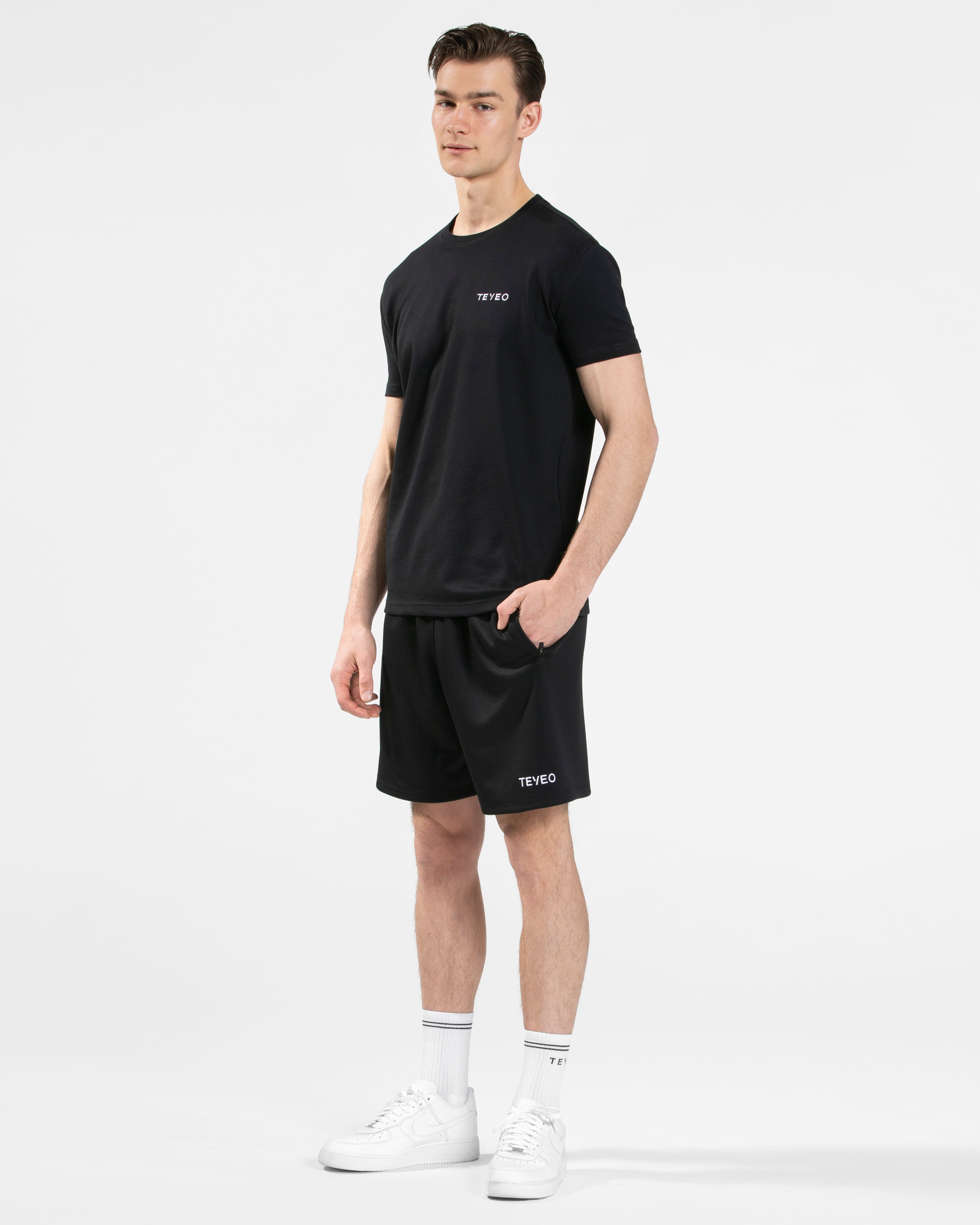 Arrival Sport Shorts "Schwarz"