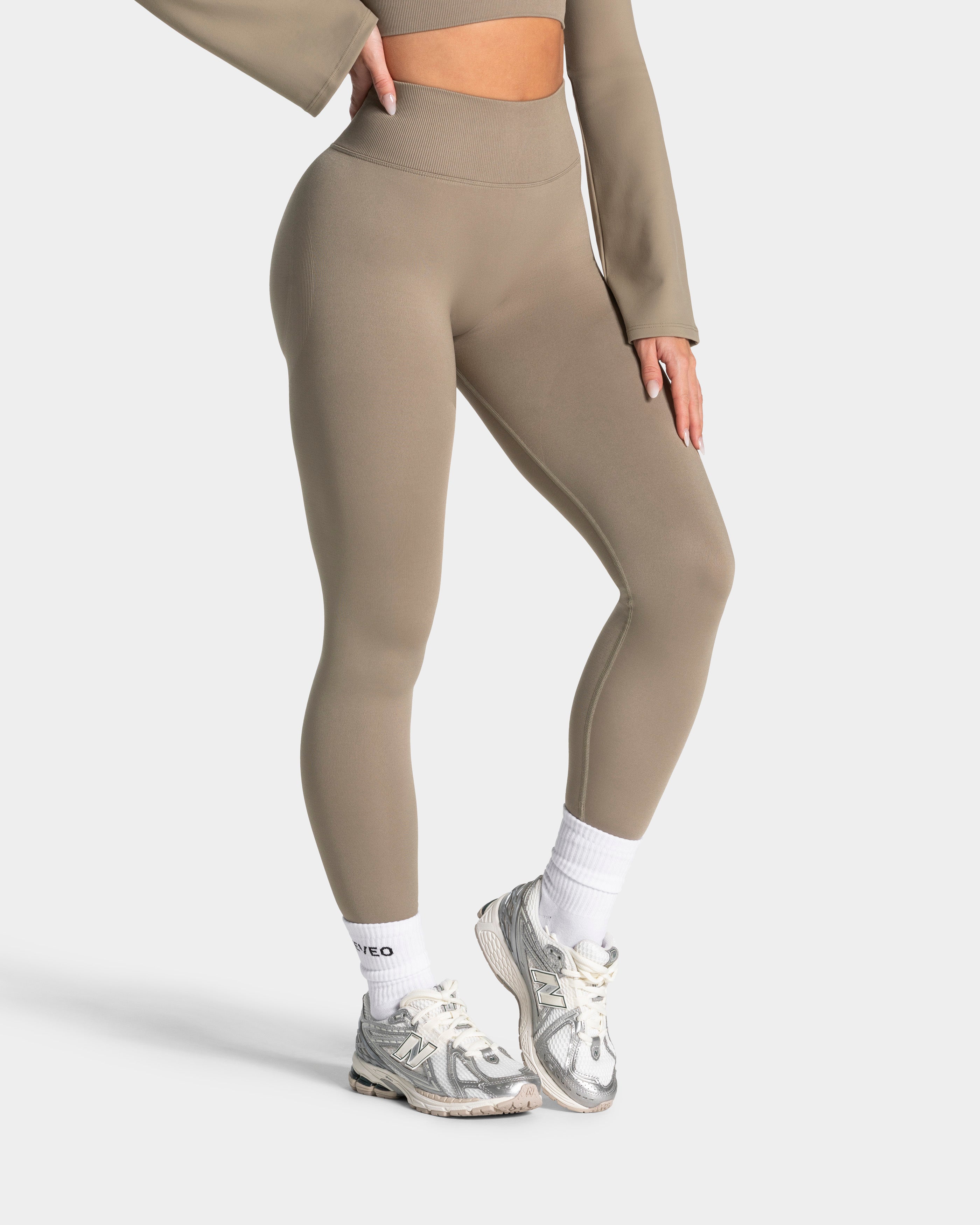 Charming Pro Lifted Scrunch Leggings "Khaki"