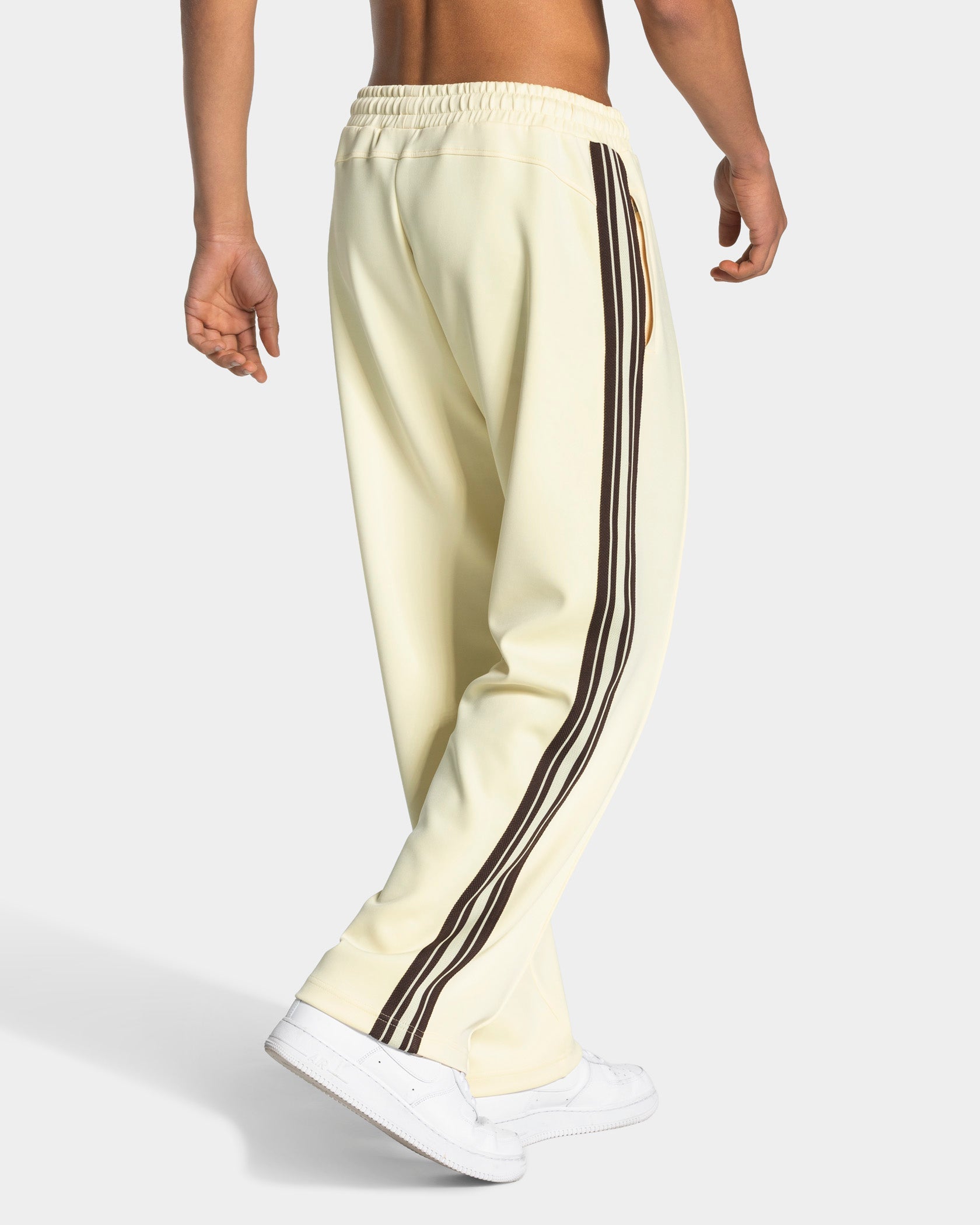 Club Straight Leg Jogger "Butter Yellow"