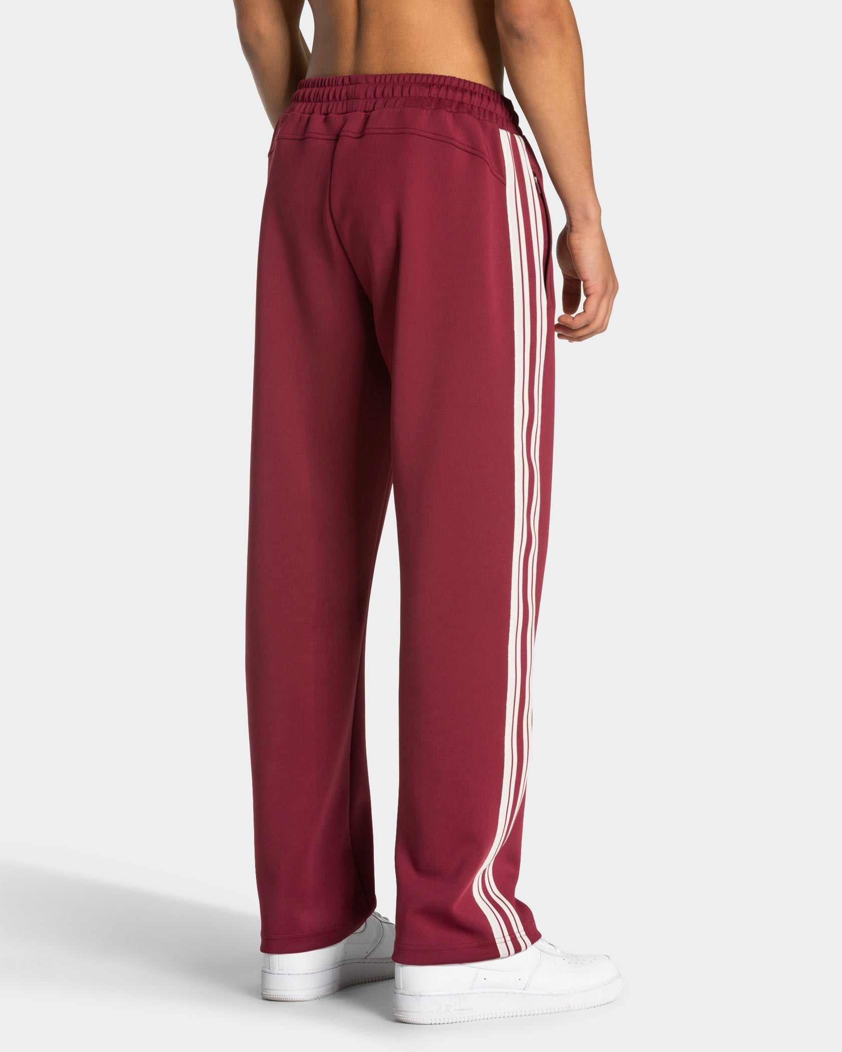 Club Straight Leg Jogger "Weinrot"