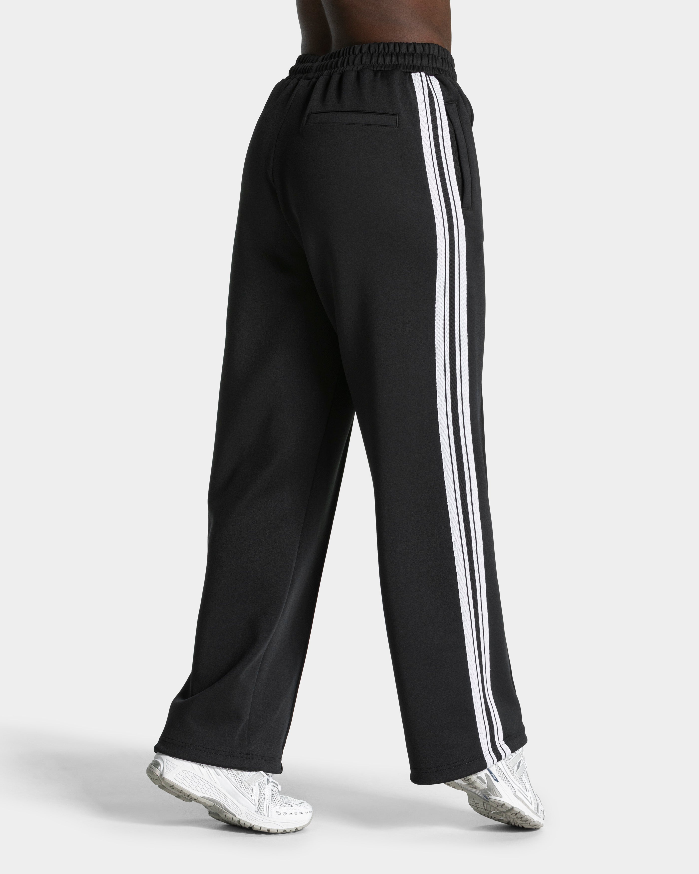 Club Straight Leg Jogger "Schwarz"