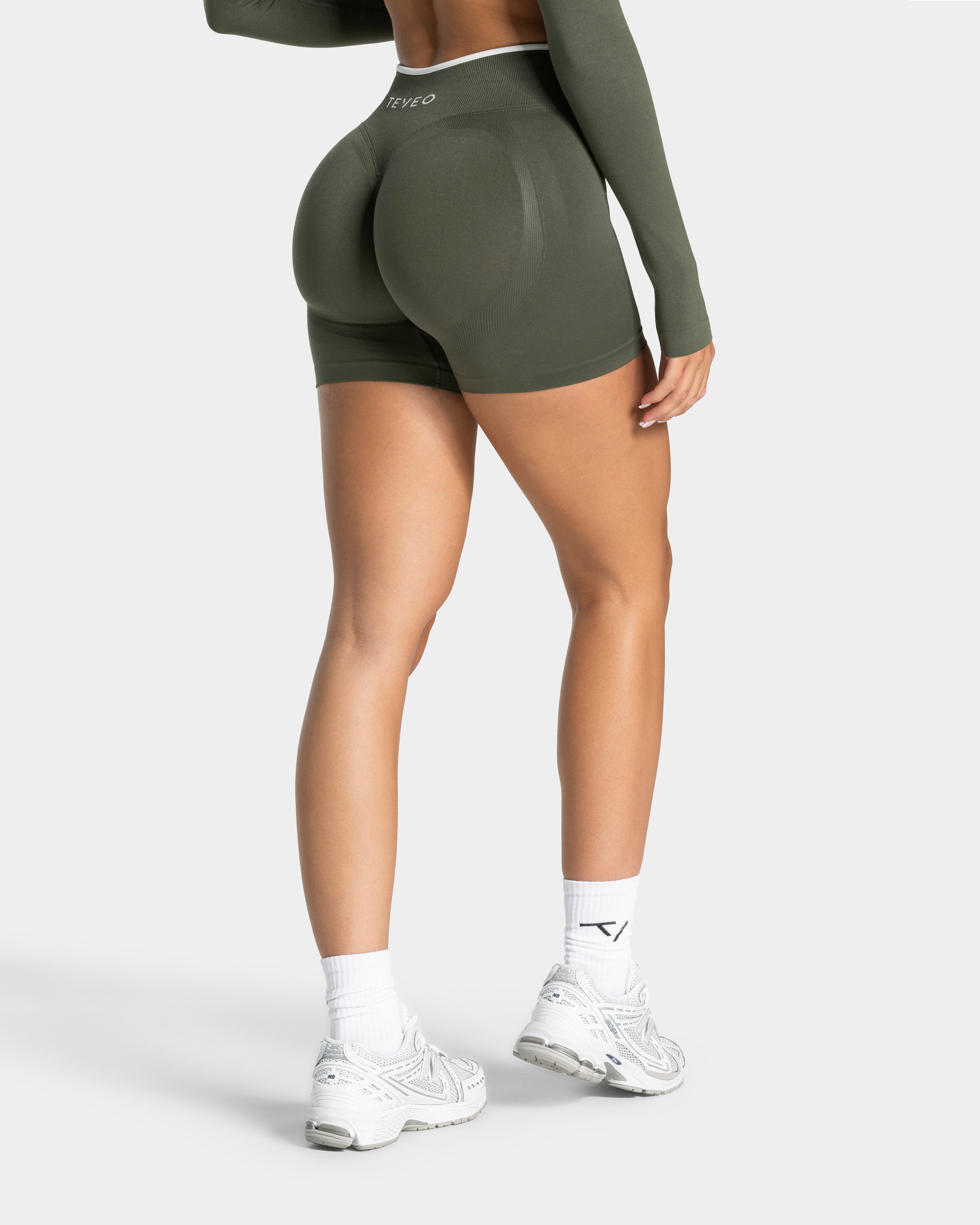 Contrastline Sculpt Scrunch Shorts "Khaki"