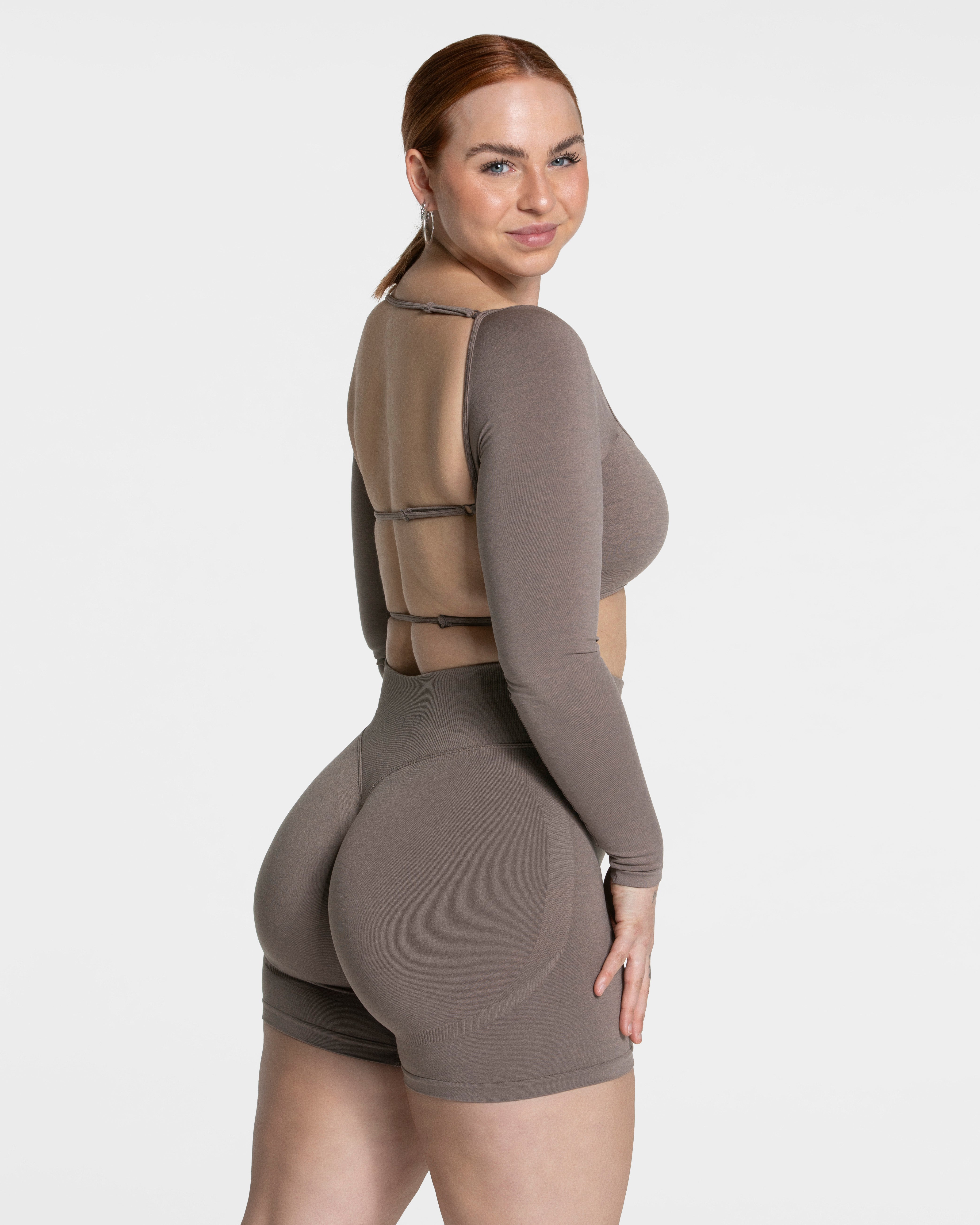 Femme Backless Longsleeve "Mokka"
