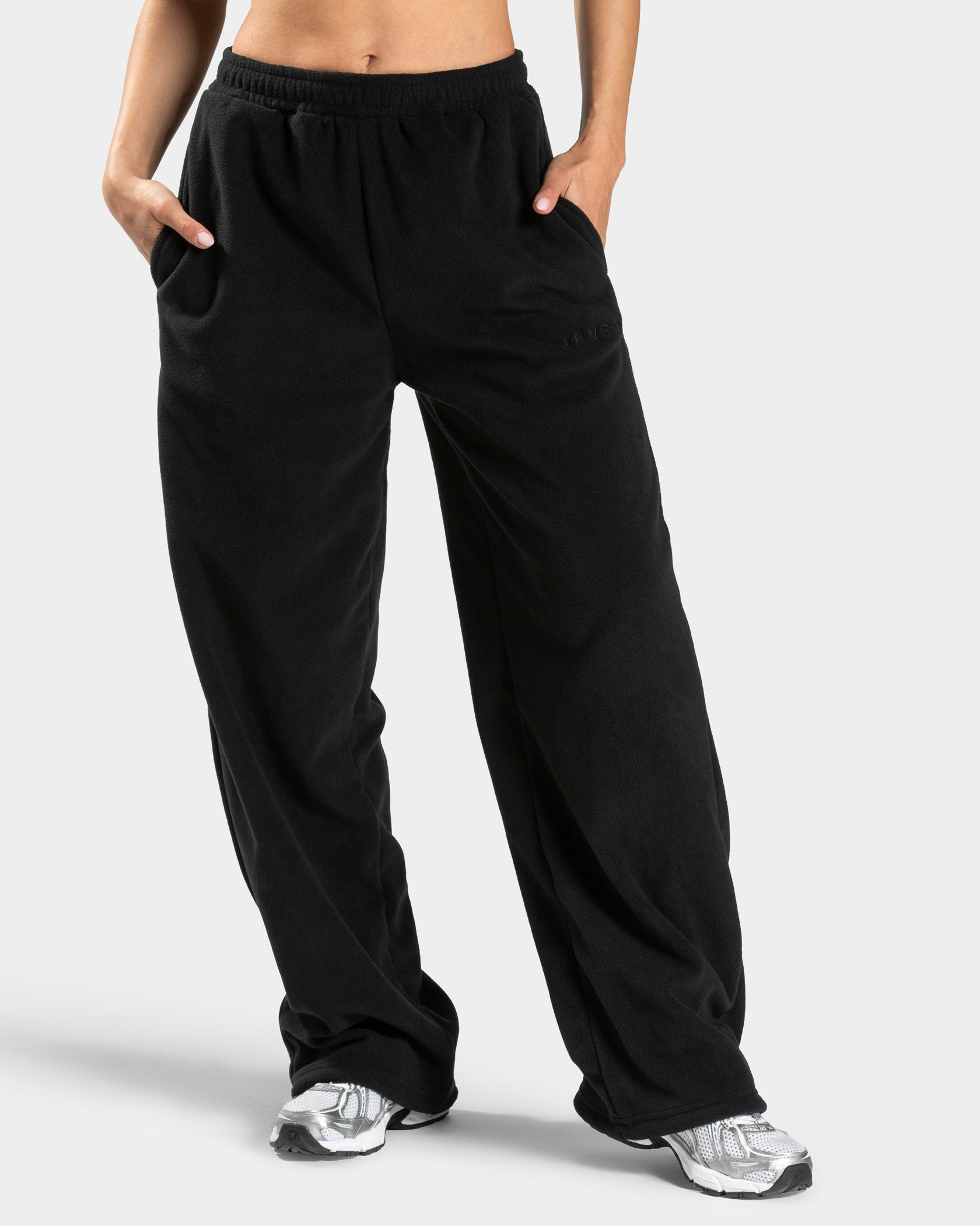 Fleece Straight Leg Jogger "Schwarz"
