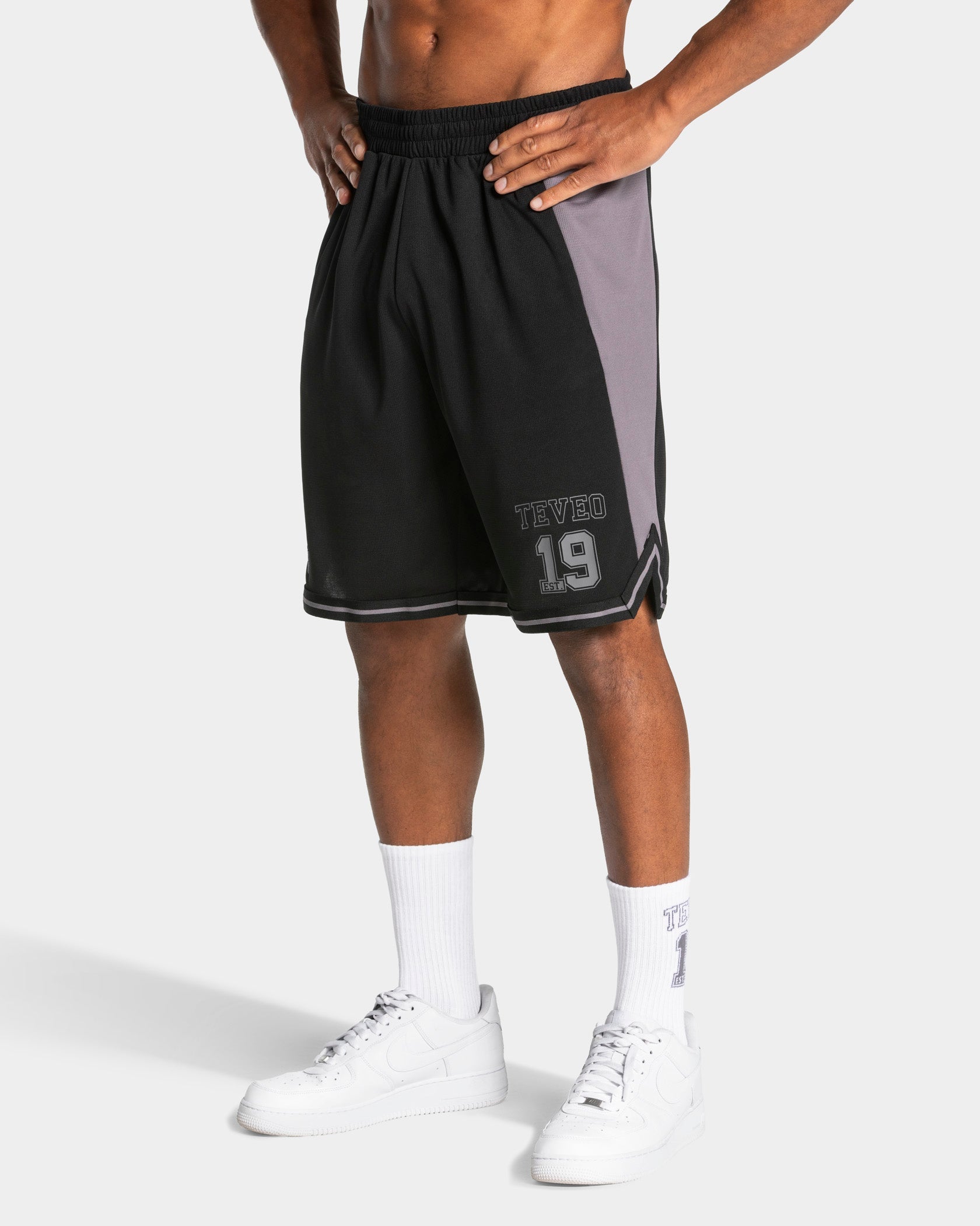 Football Shorts 9 Inch "Schwarz"