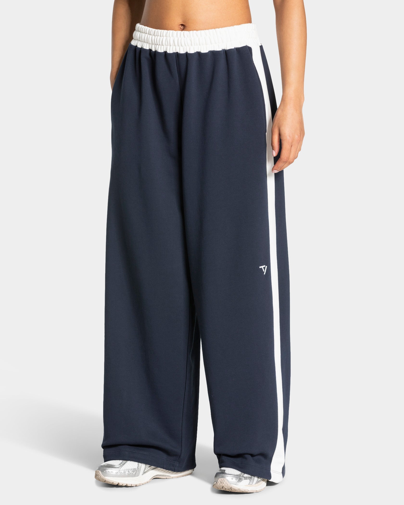 Football Wide Leg Jogger "Midnight"