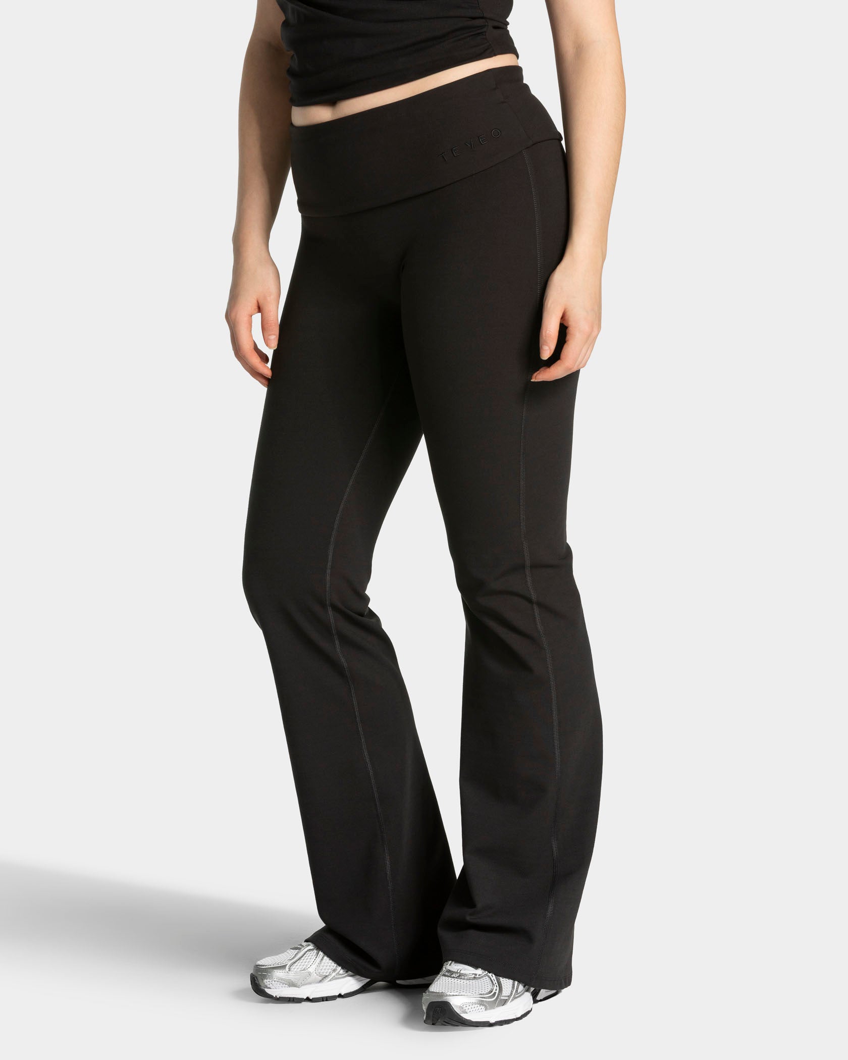 Mellow Fold Over Flared Leggings Tall "Schwarz"