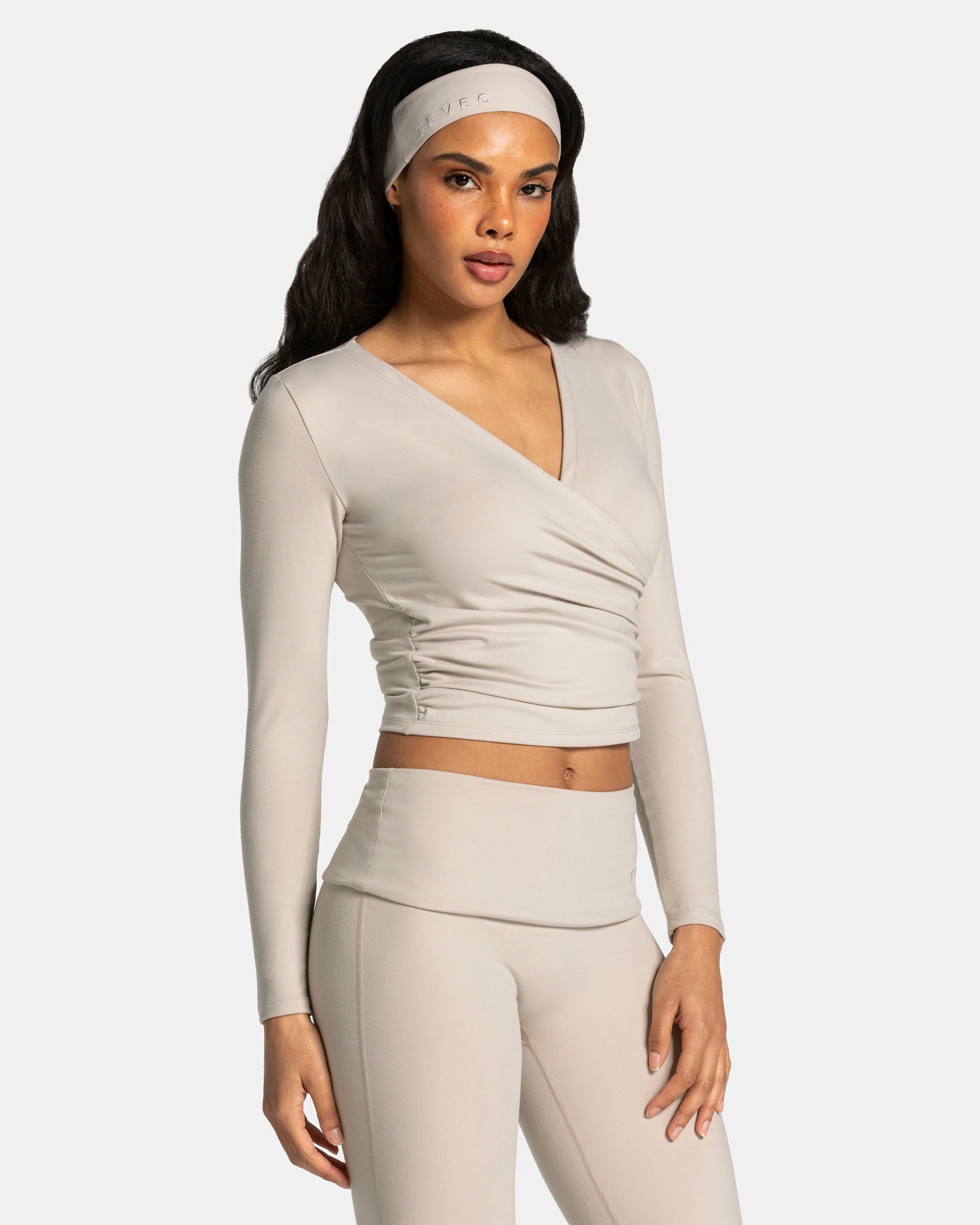 Mellow Gathered Longsleeve "Cream"