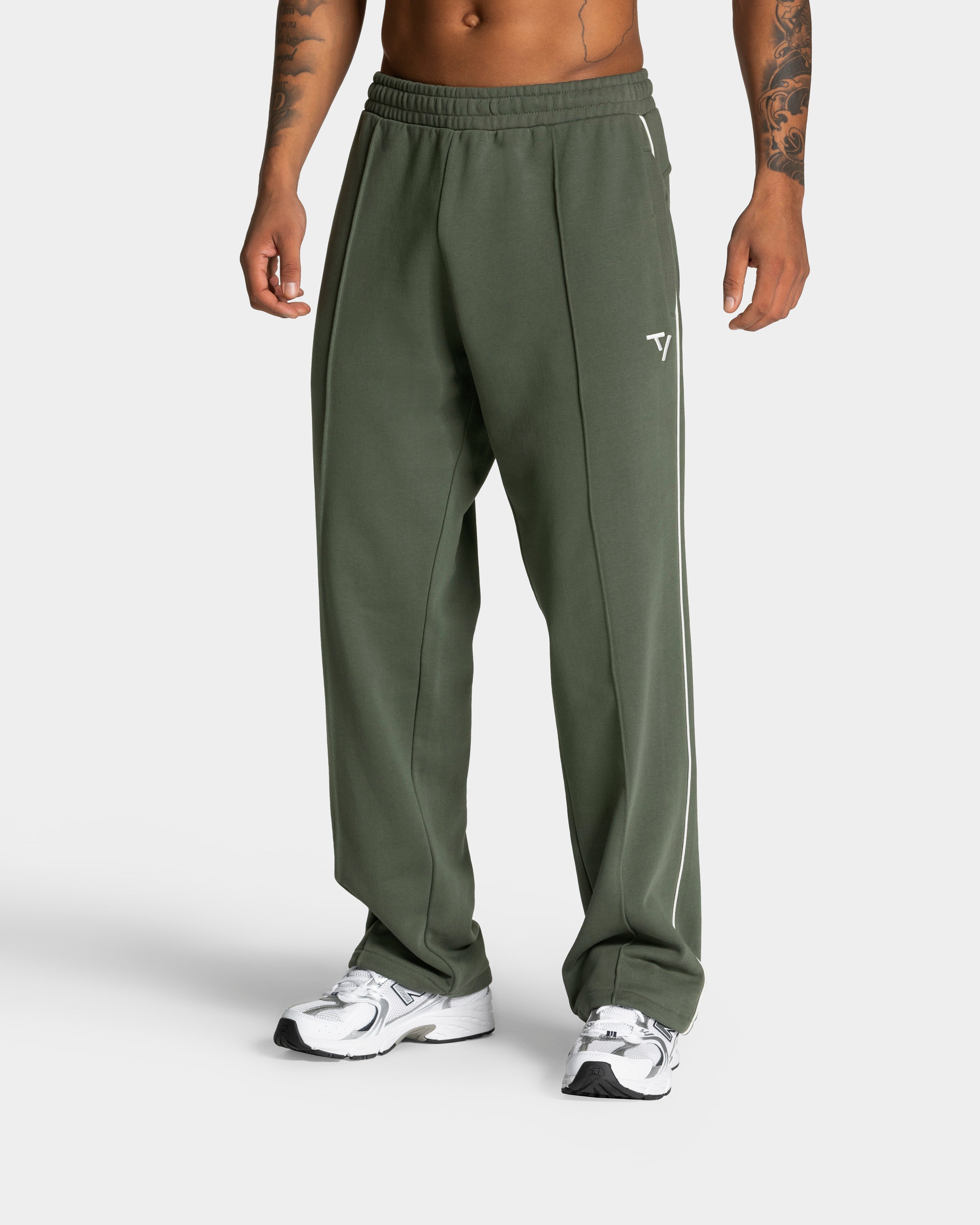 Contrastline Straight Leg Jogger "Khaki"