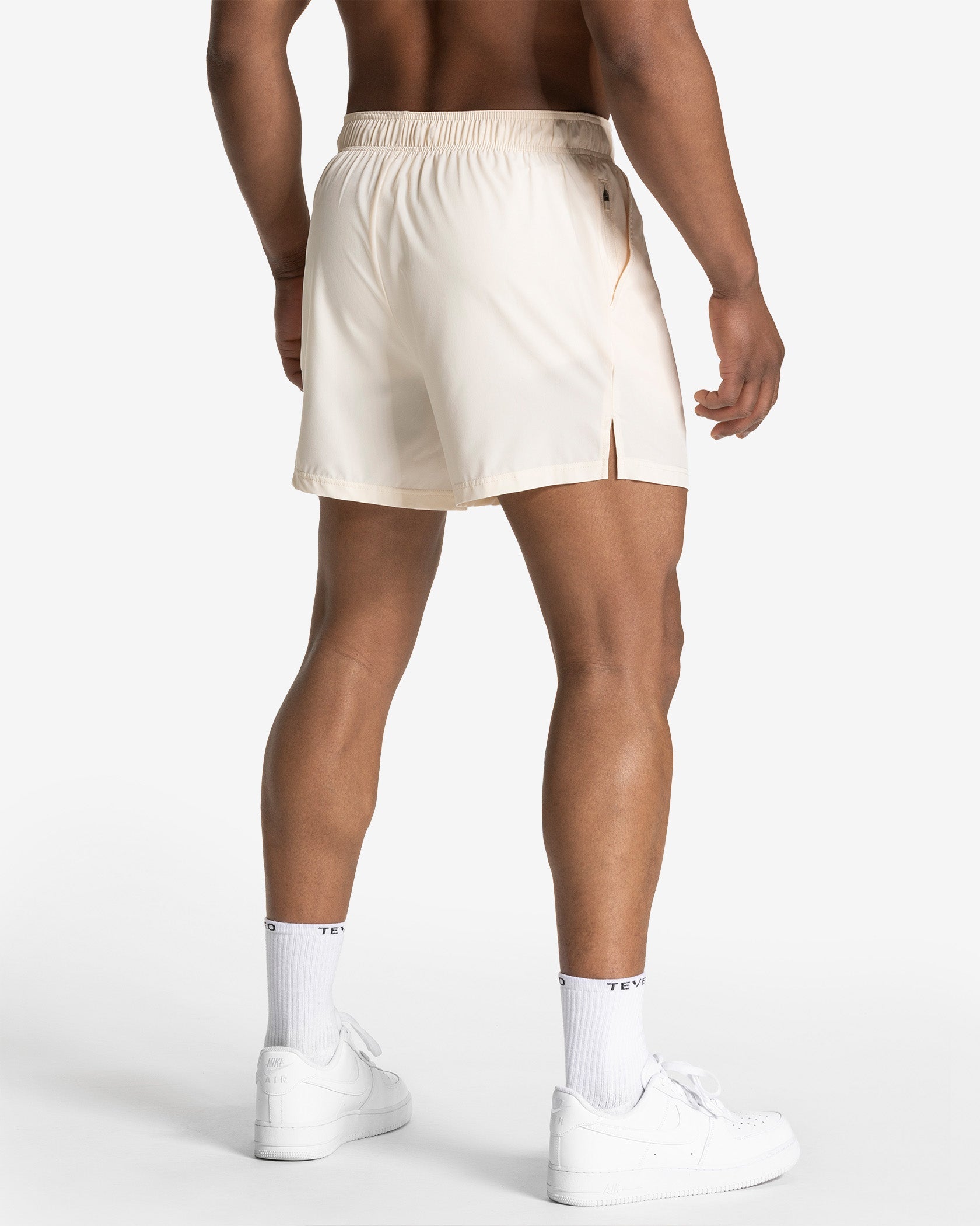 Pace Shorts 5 Inch "Off White"