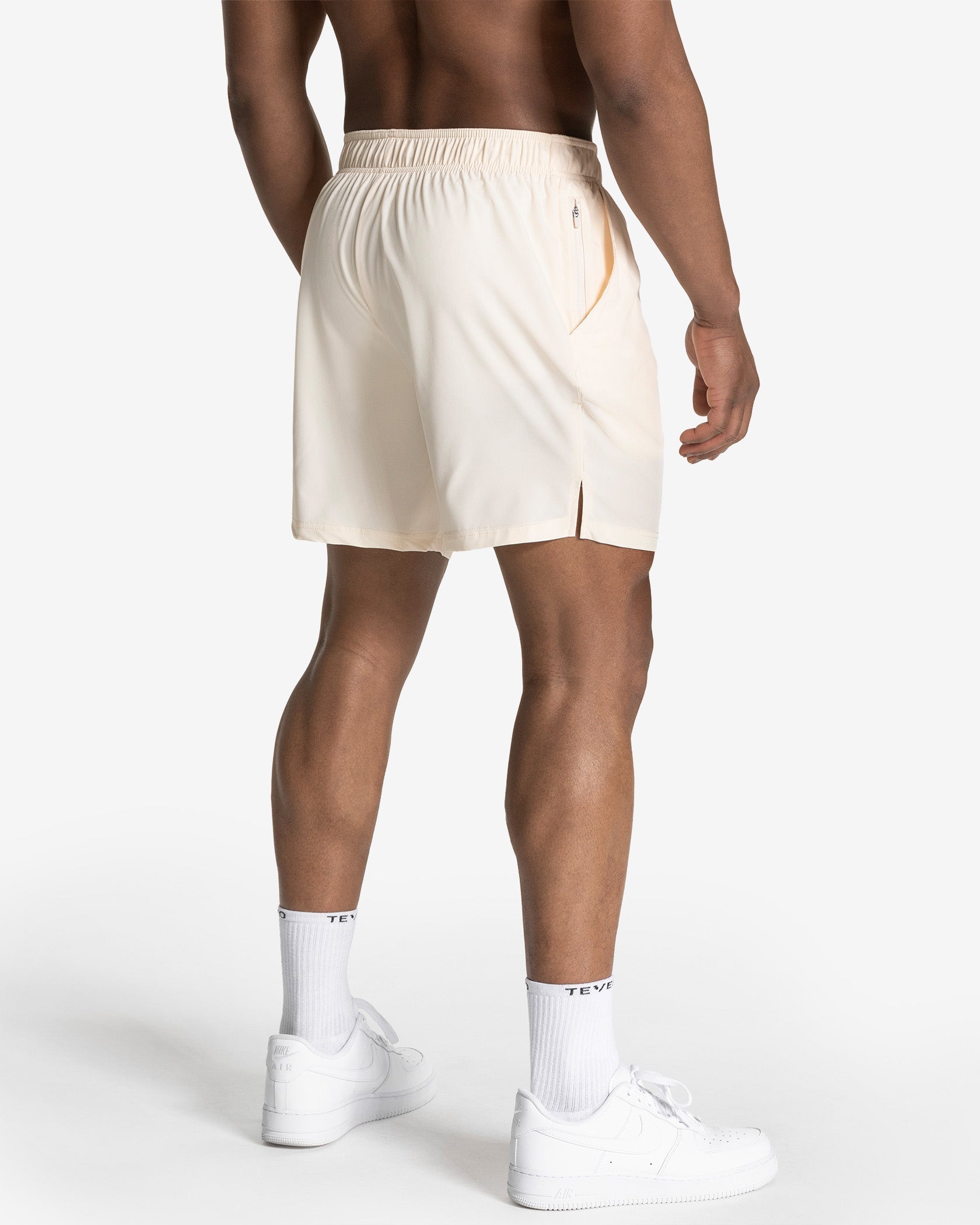 Pace Shorts 7 Inch "Off White"