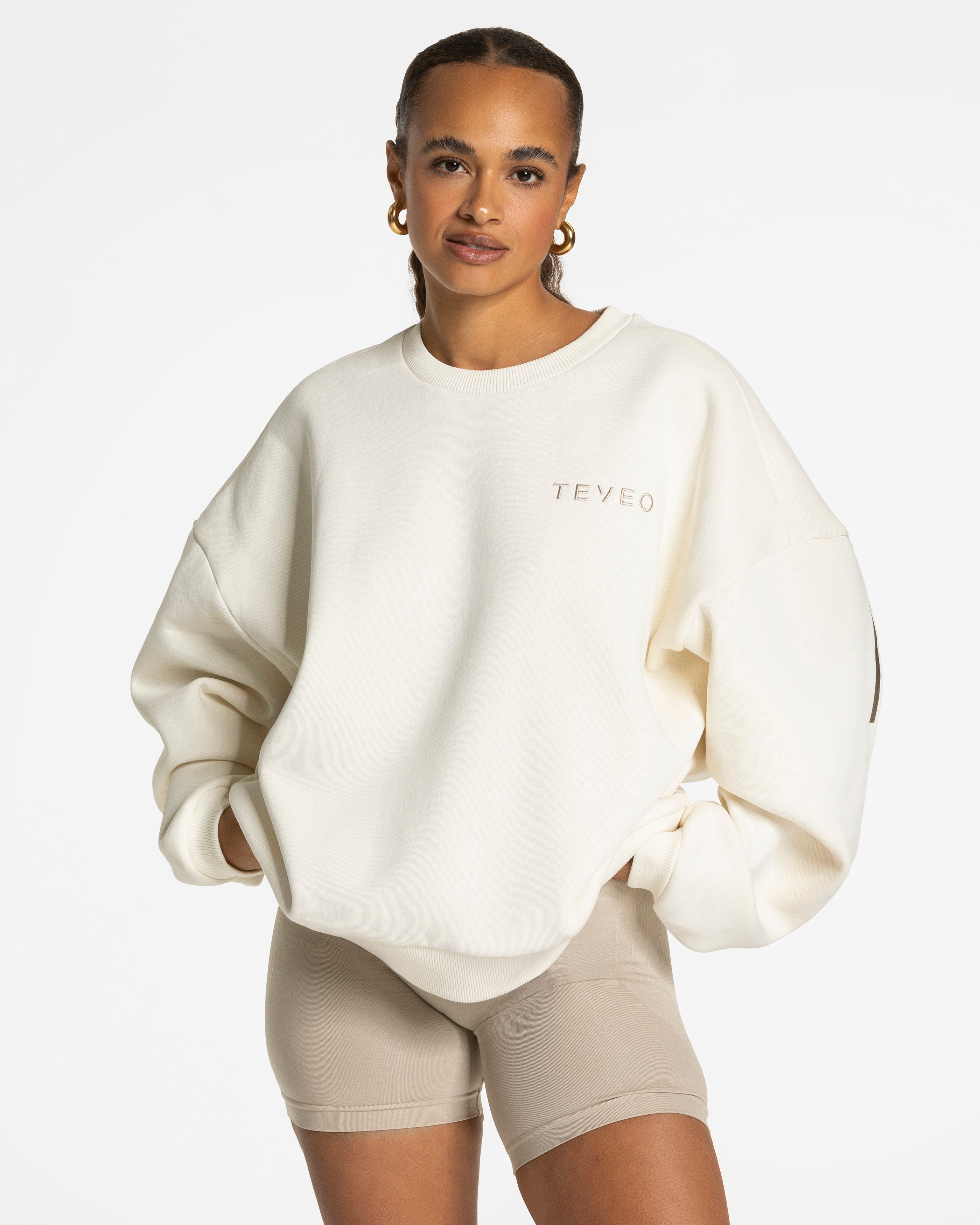 Signature Oversized Sweater "Latte"