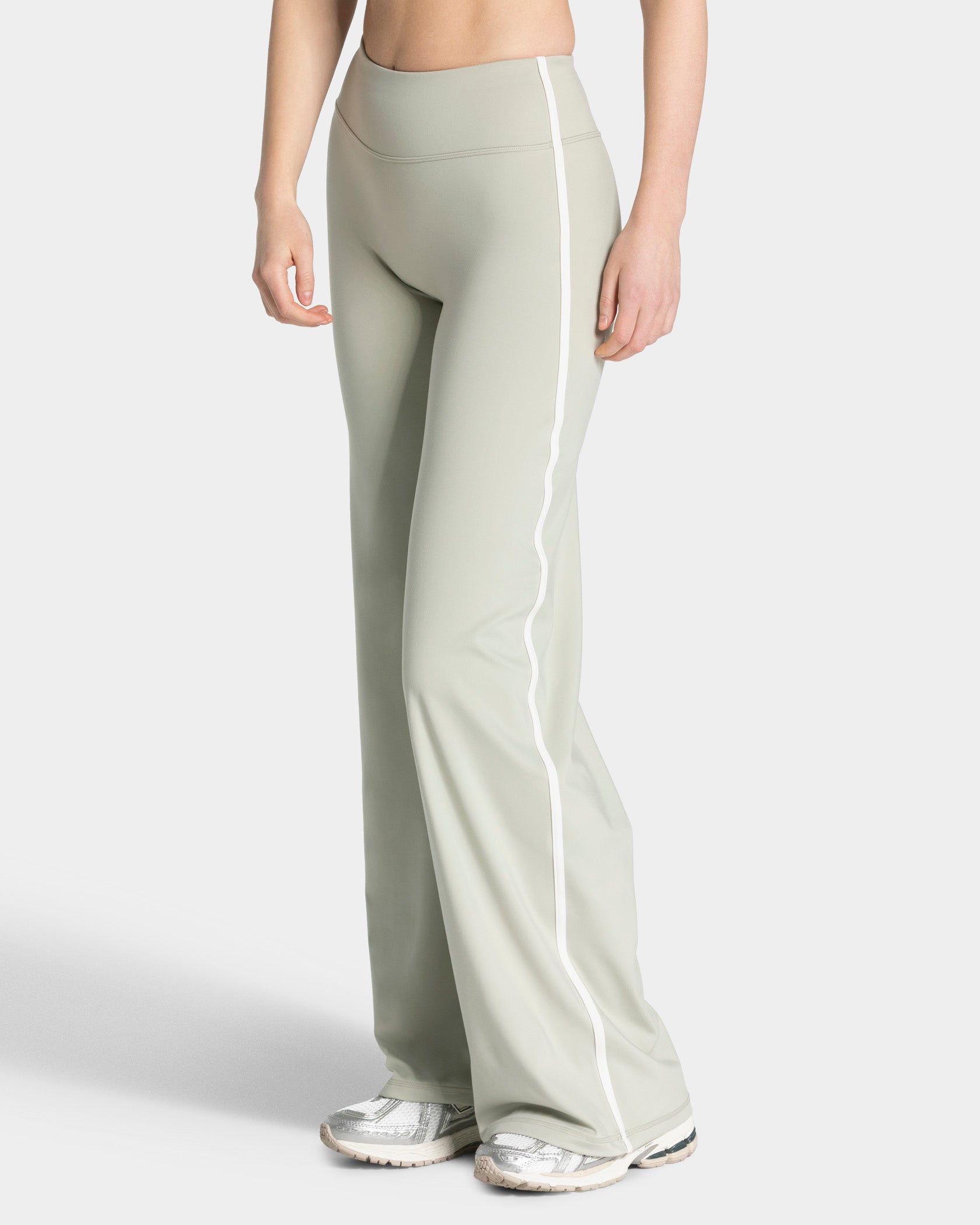 Soft Straight Leg Pants Tall "Pistachio"