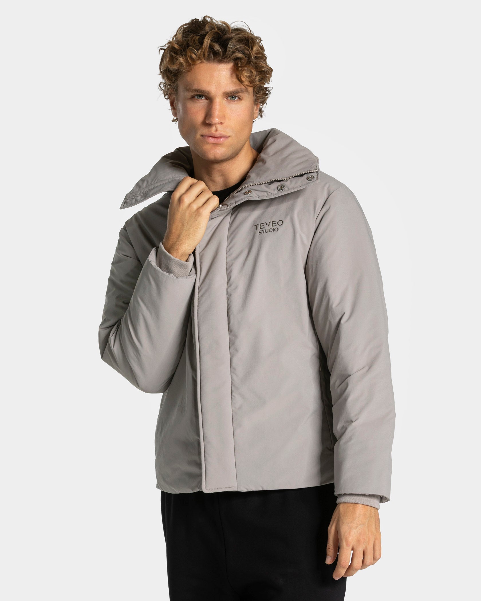 Studio Puffer Jacke "Smoke"