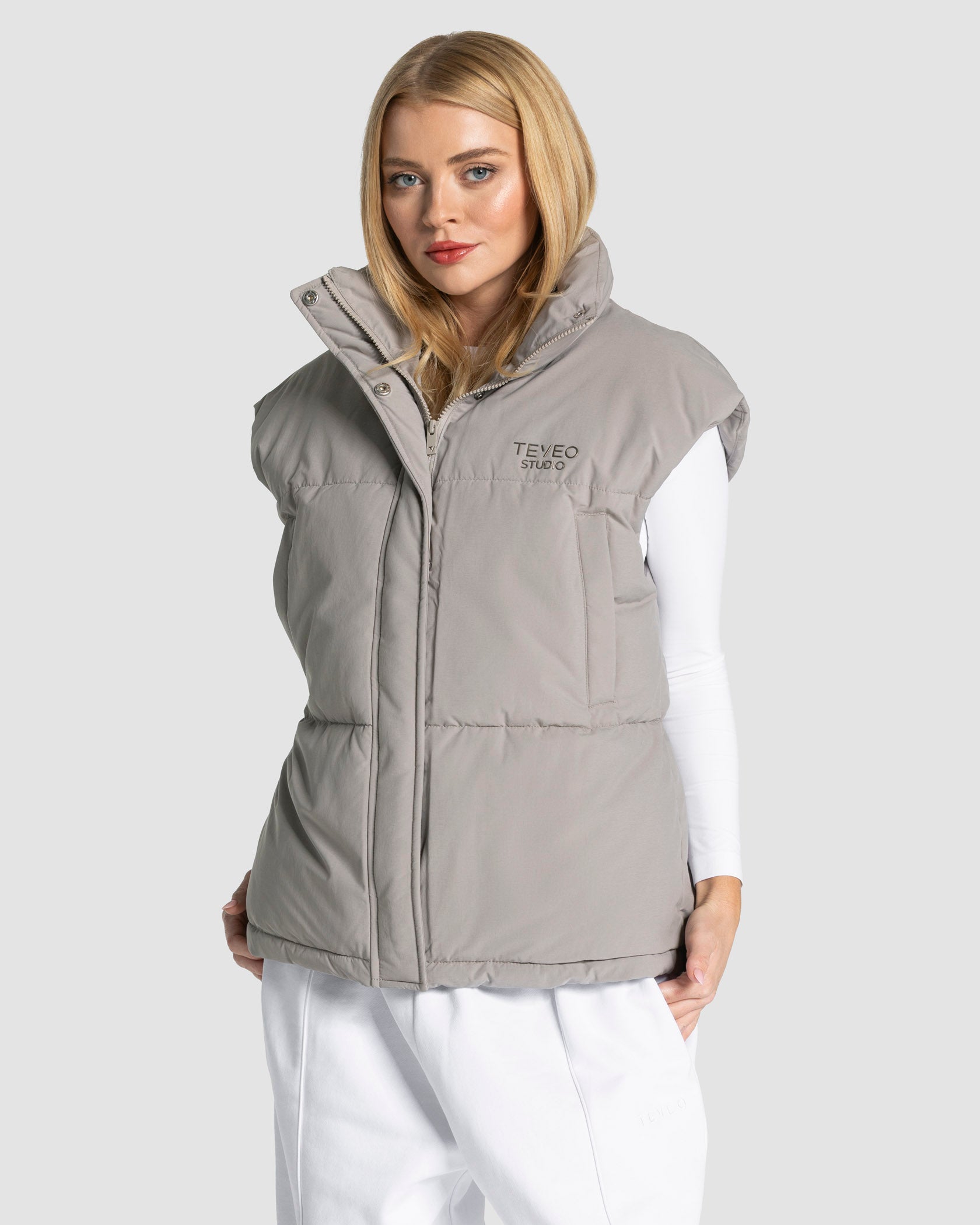 Studio Puffer Weste "Smoke"