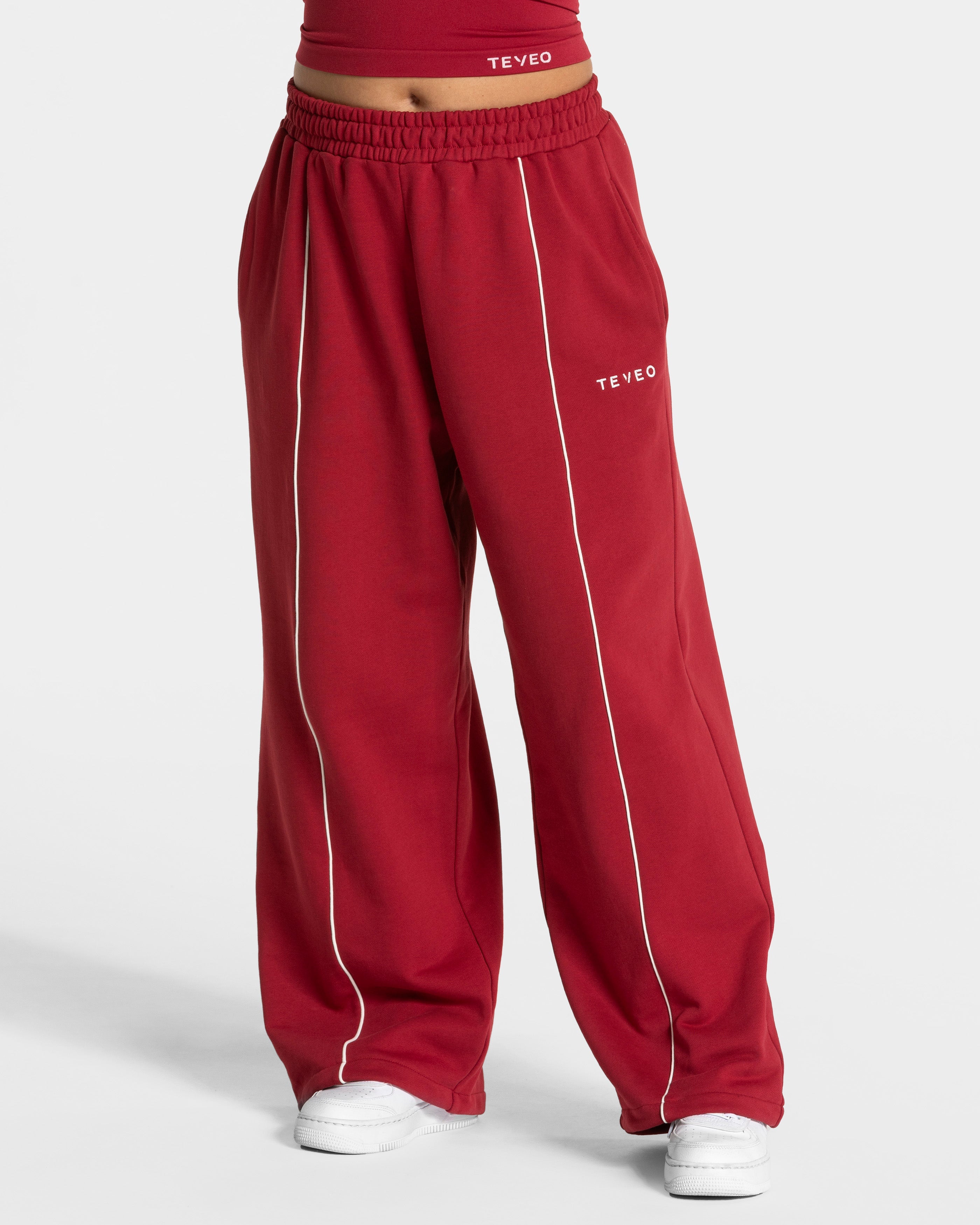 Contrastline Wide Leg Jogger "Cherry"