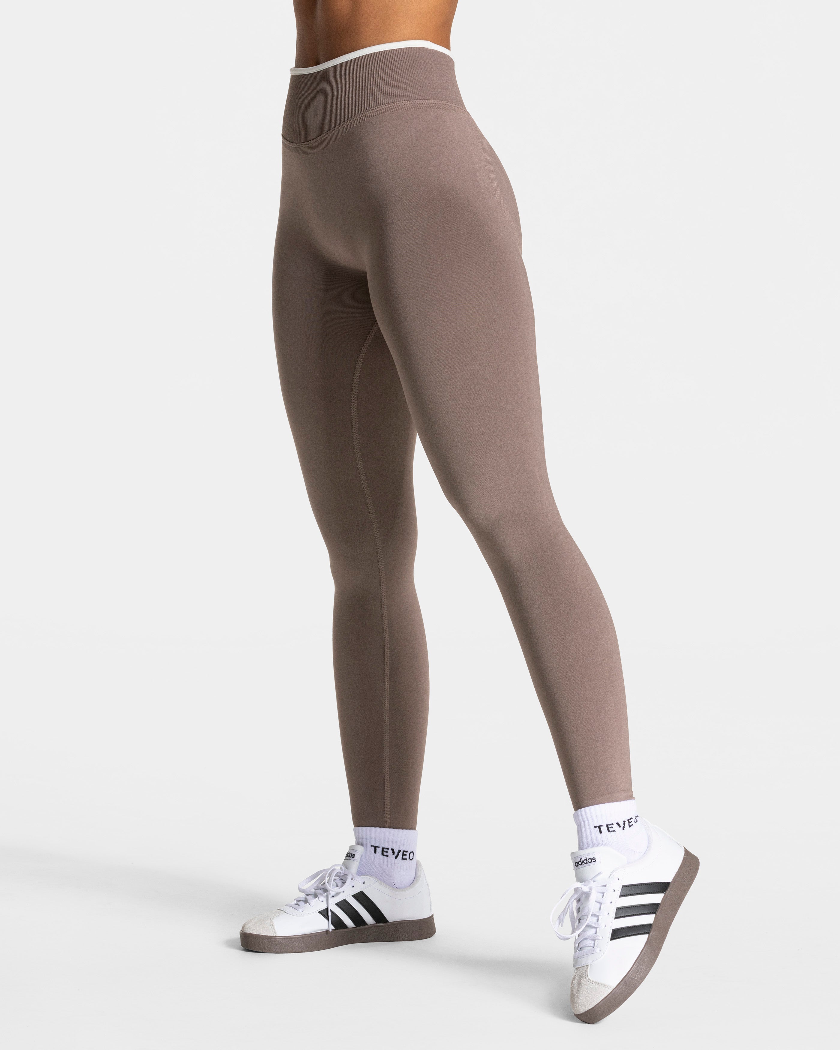 Contrastline Sculpt Scrunch Leggings "Mokka"