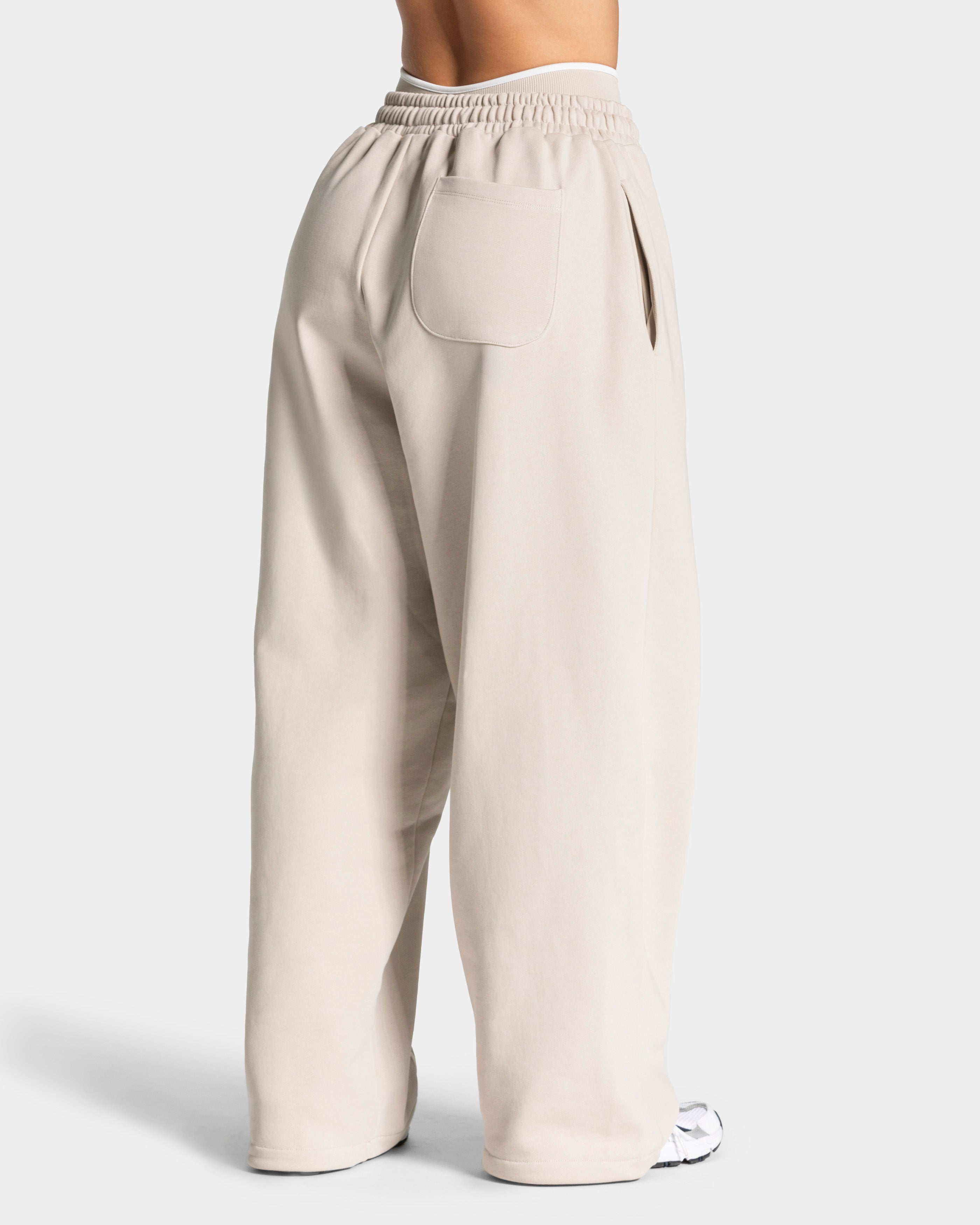 Contrastline Wide Leg Jogger "Cream"