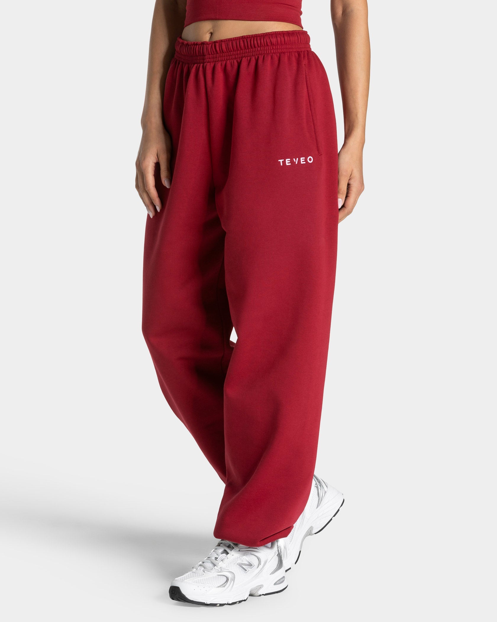 Timeless Pro Jogger ''Cherry''