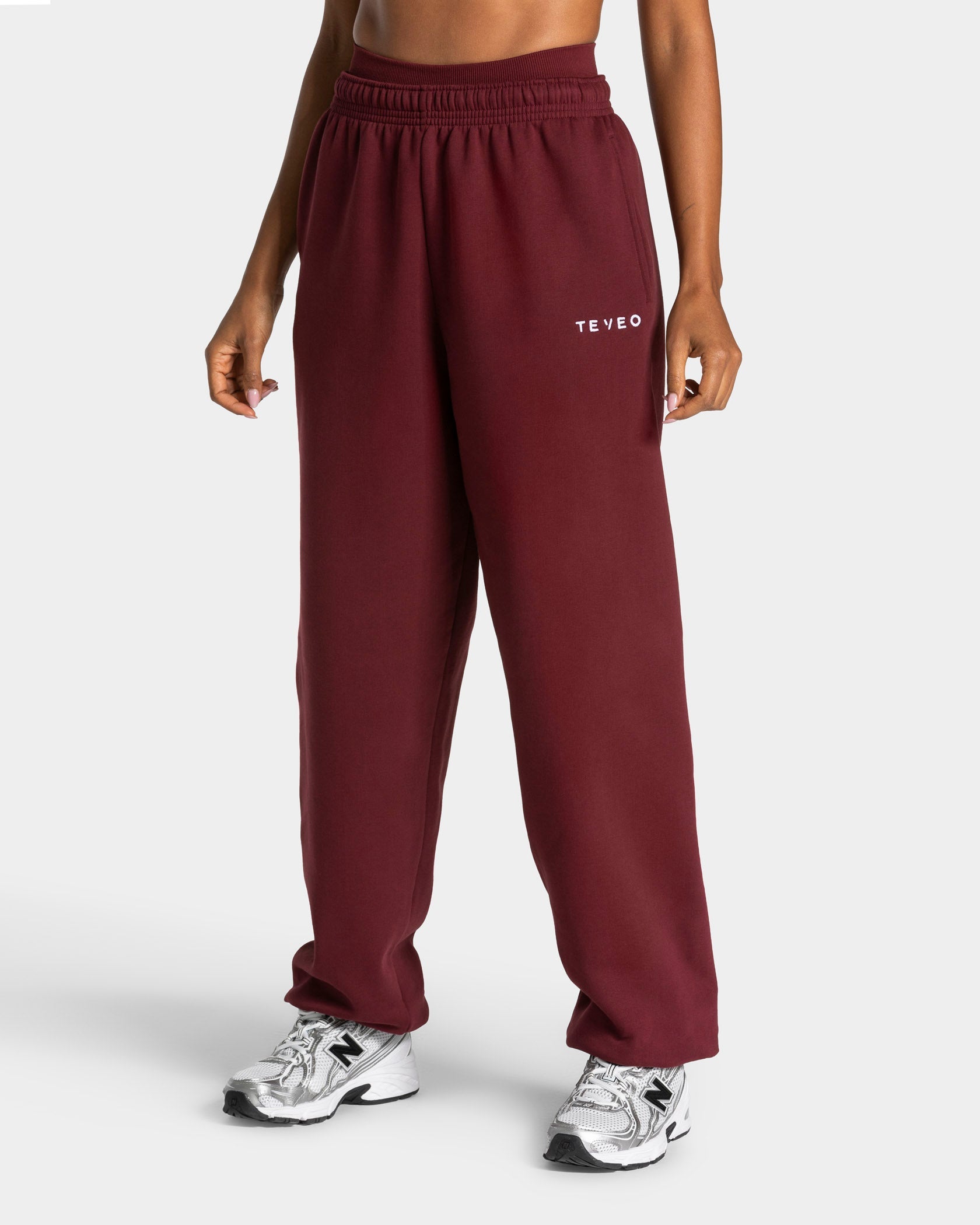 Timeless Pro Jogger ''Weinrot''