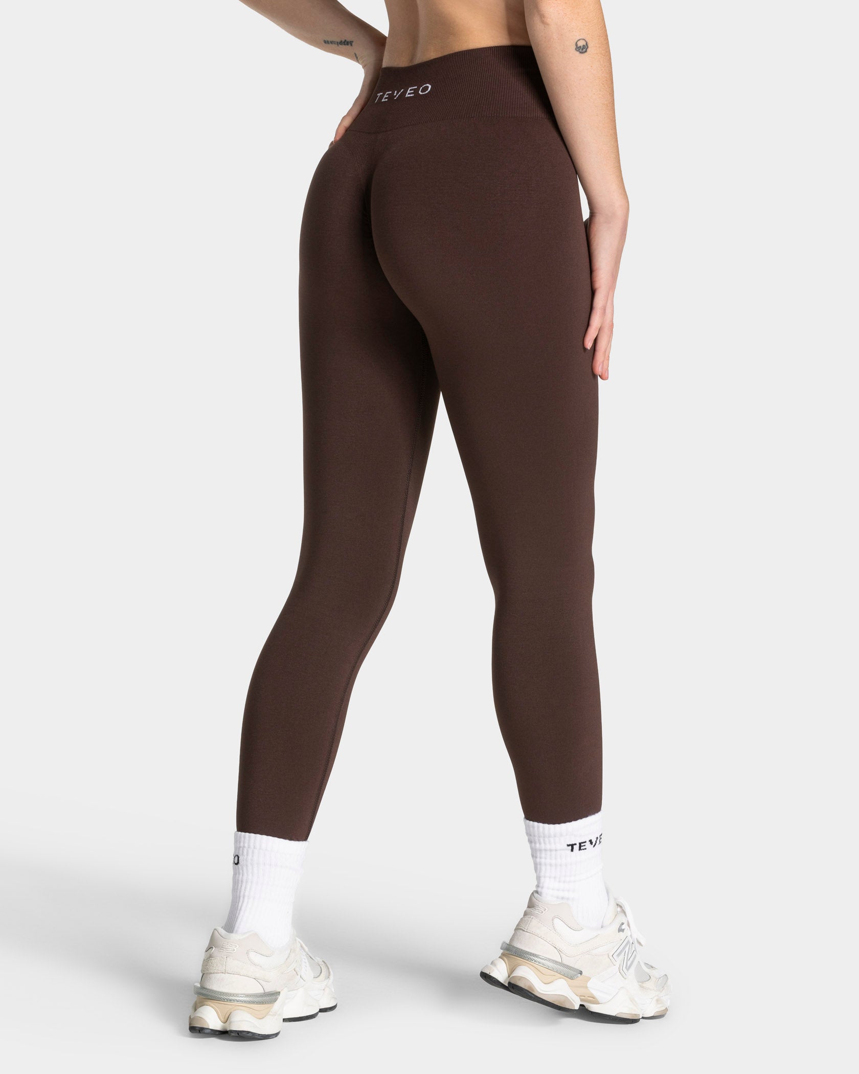 Timeless Pro Covert Scrunch Leggings "Espresso"