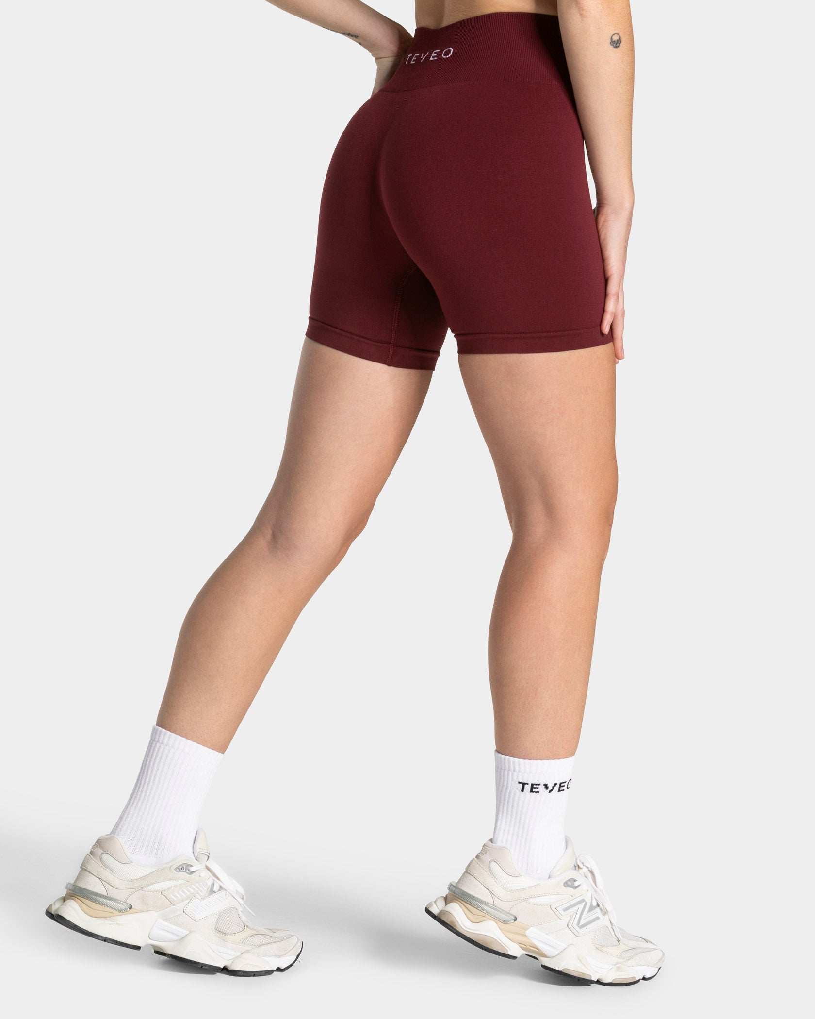 Timeless Pro Short "Weinrot"