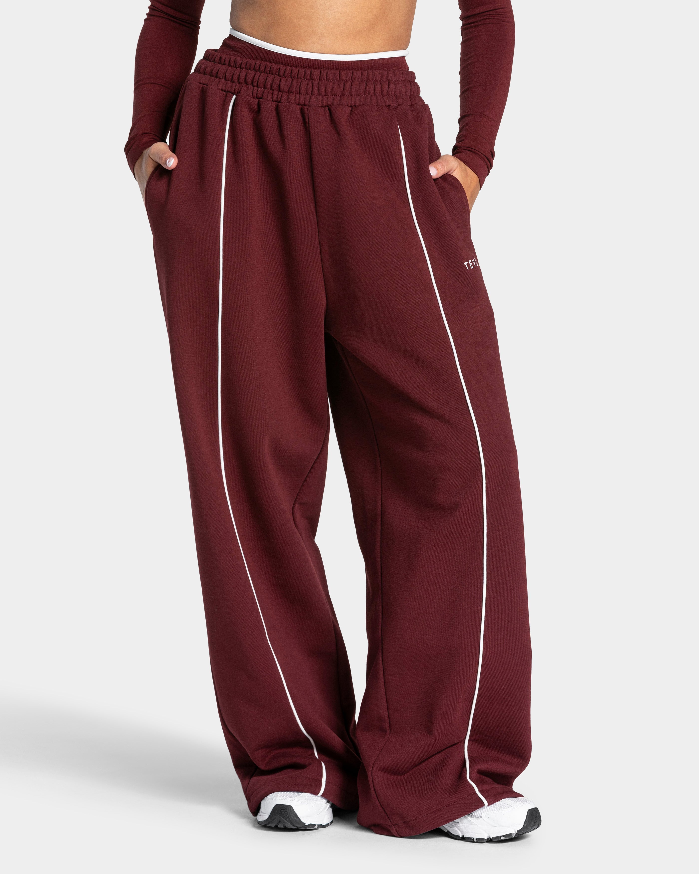 Contrastline Wide Leg Jogger "Weinrot"